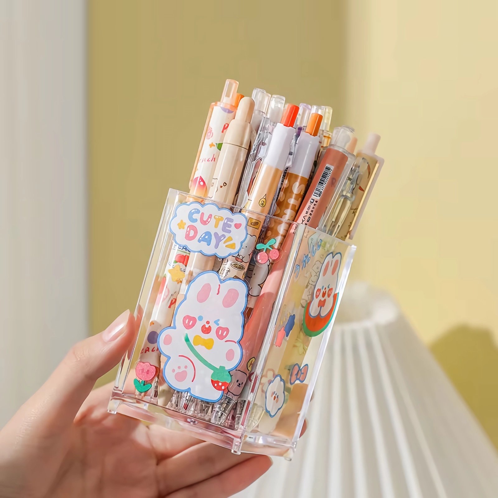 Large capacity desktop pencil organizer